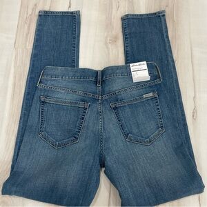 Eddie Bauer Women's Classic boyfriend slim  Jeans